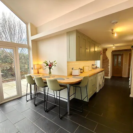 Grove House Holiday home *