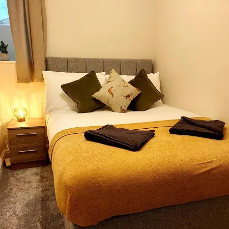 Grove House Tatil Evi *