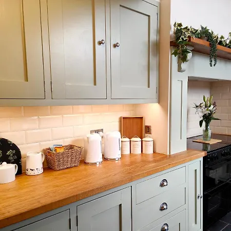 Ferienhaus Grove House *