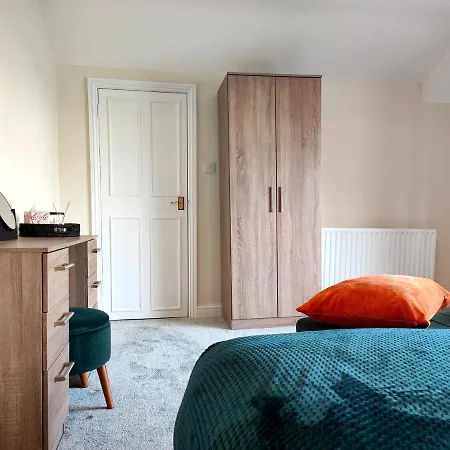 Grove House Ferienhaus *